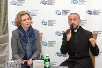 В Миколаєві капелан о. Андрій Зелінський презентував свої книги.(ФОТО)